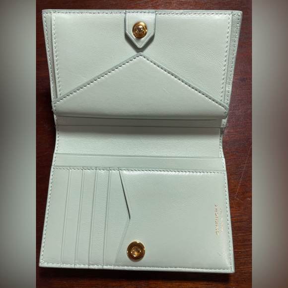 Givenchy Antigona Light Green Bifold Wallet in Box Leather - Picture 4 of 10